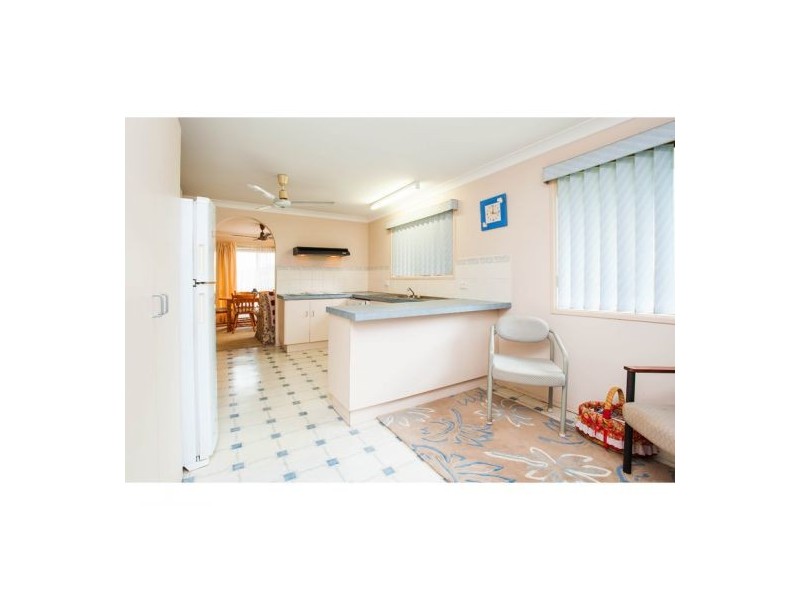 137 Sapphire Street, Holland Park QLD 4121