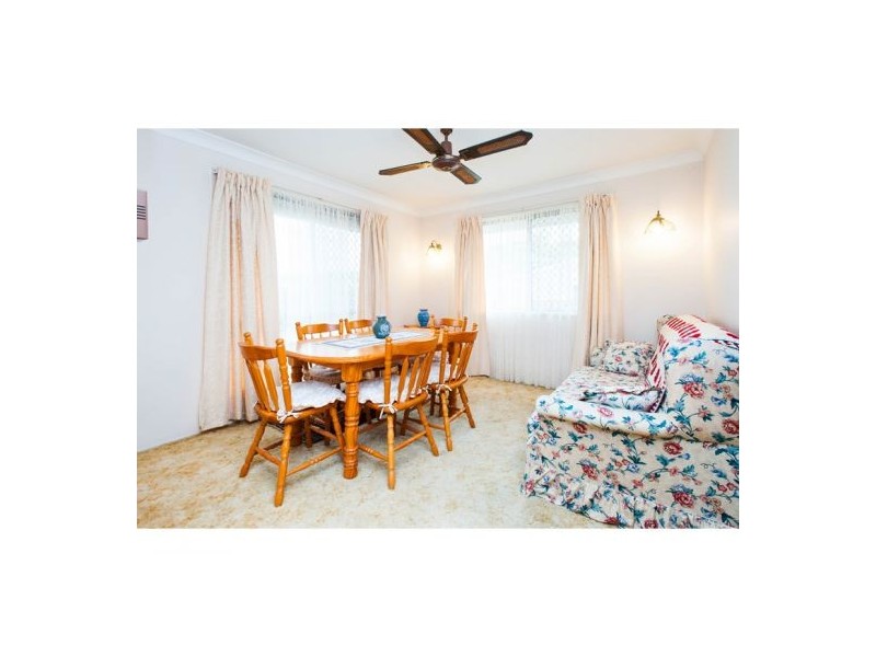 137 Sapphire Street, Holland Park QLD 4121