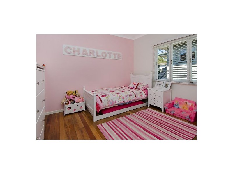 81 Lindwall Street, Upper Mount Gravatt QLD 4122