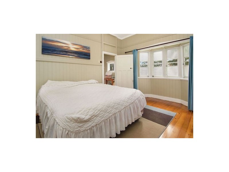 30 Norfolk St, Coorparoo QLD 4151