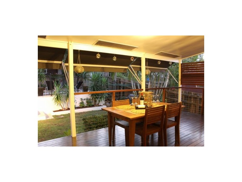 67 Raven Street, Camp Hill QLD 4152