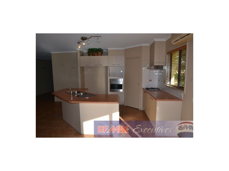 8 Pintail Street, North Lakes QLD 4509