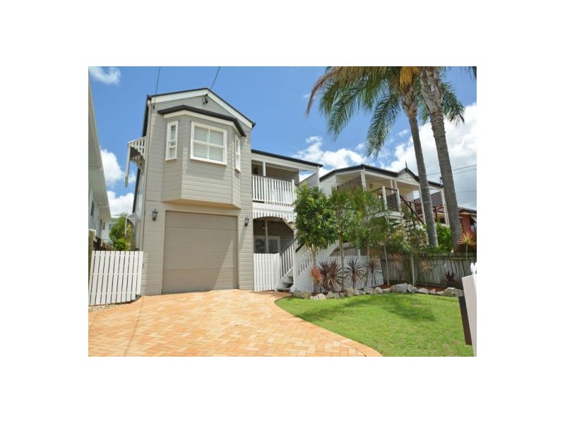 67a Raven Street, Camp Hill QLD 4152