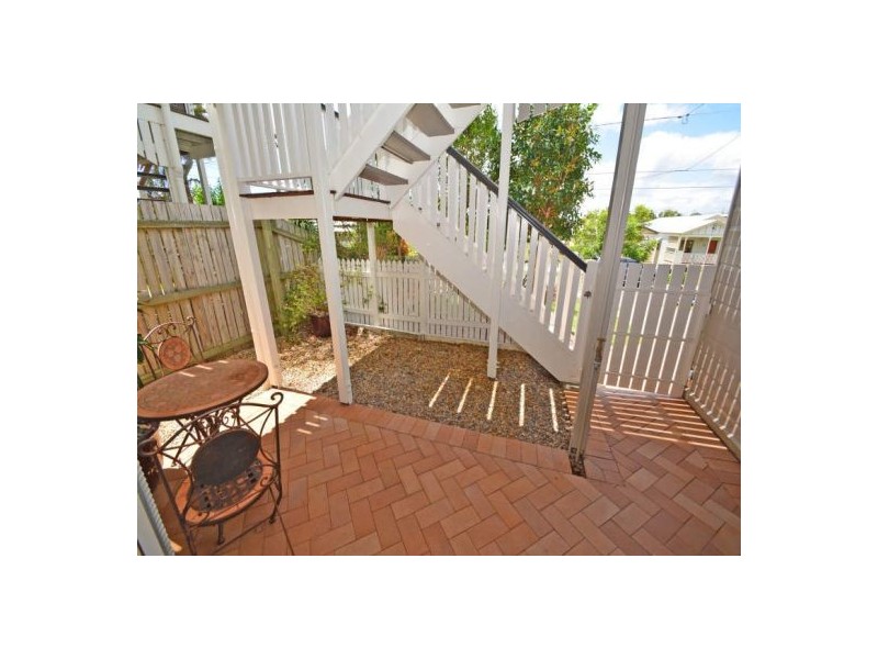 67a Raven Street, Camp Hill QLD 4152