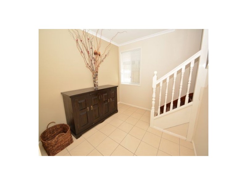 67a Raven Street, Camp Hill QLD 4152