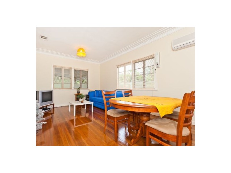 51 Hockings Street, Holland Park West QLD 4121