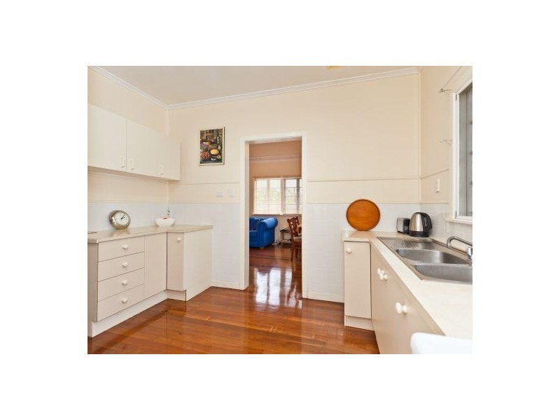 51 Hockings Street, Holland Park West QLD 4121