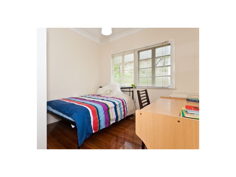 51 Hockings Street, Holland Park West QLD 4121