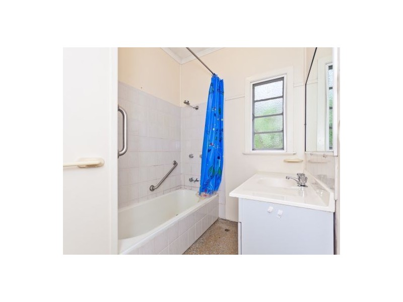 51 Hockings Street, Holland Park West QLD 4121