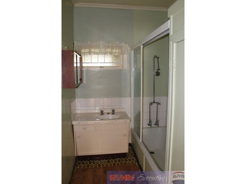 15 Mars Street, Coorparoo QLD 4151