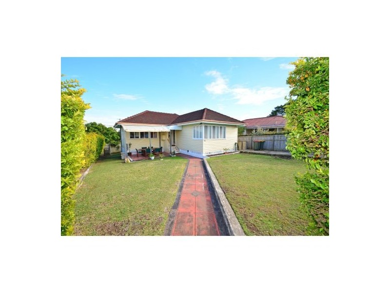 68 Arrol Street, Camp Hill QLD 4152