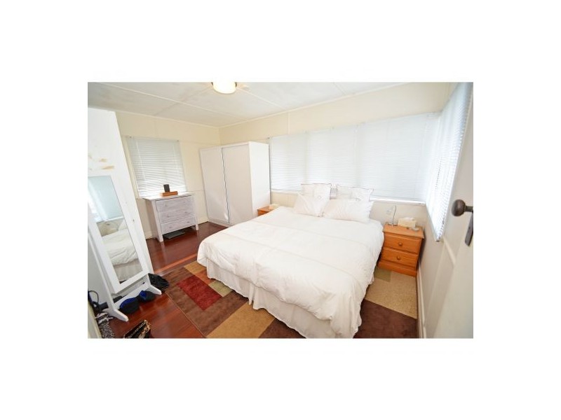 68 Arrol Street, Camp Hill QLD 4152