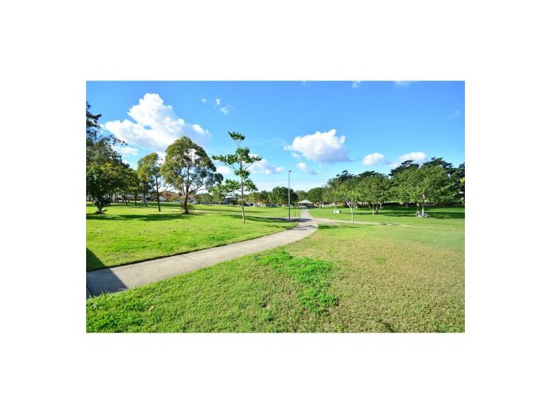 68 Arrol Street, Camp Hill QLD 4152