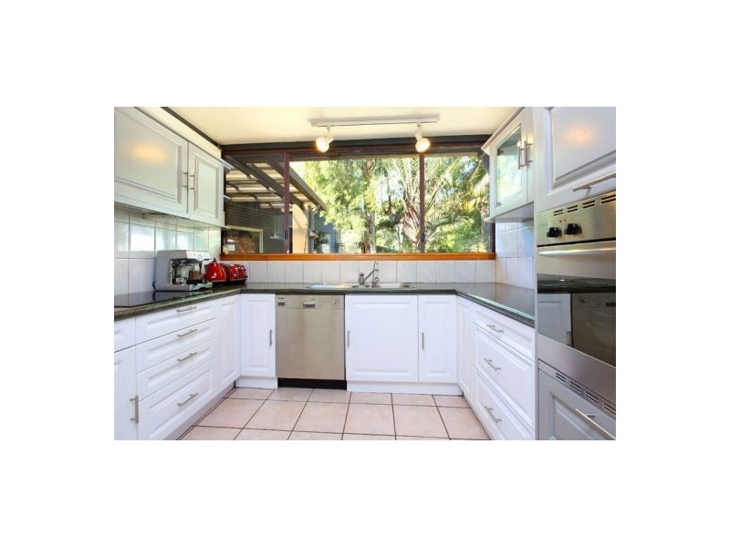 6 Ramita Street, Holland Park West QLD 4121