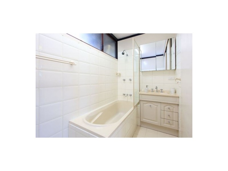 6 Ramita Street, Holland Park West QLD 4121