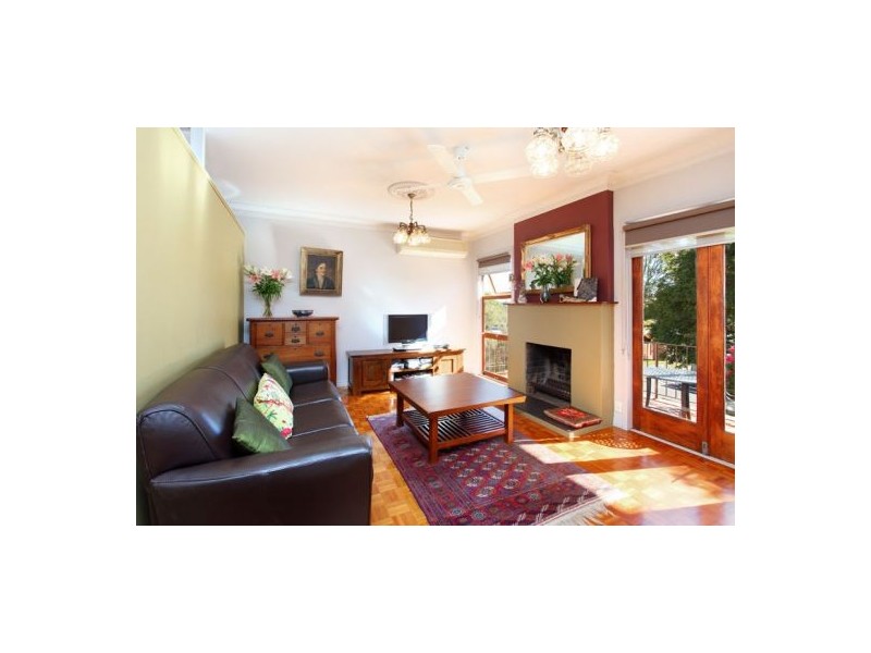14 Oatland Cresent, Holland Park QLD 4121
