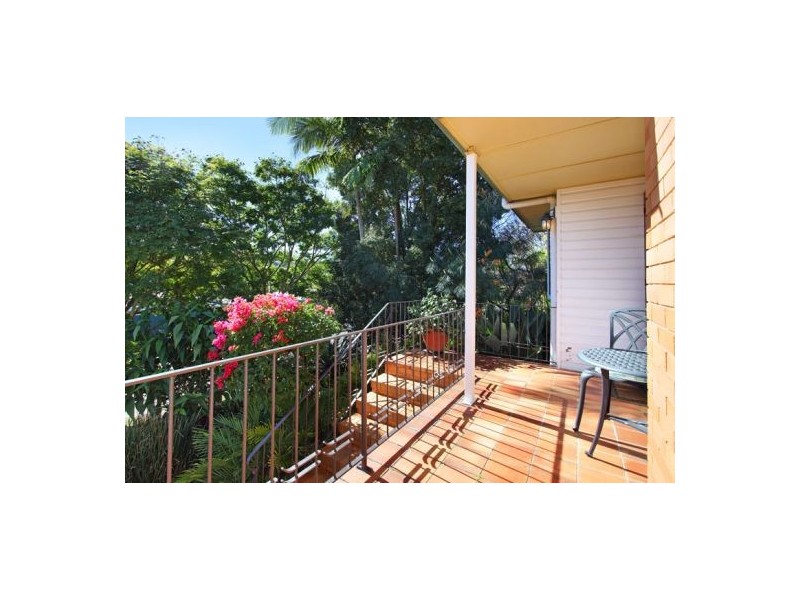 14 Oatland Cresent, Holland Park QLD 4121