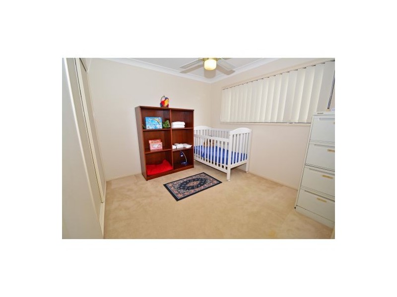 17 Estate Place, Holland Park West QLD 4121