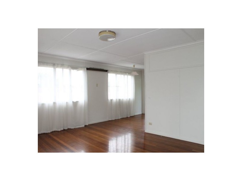 26 Kuring-gai Avenue, Tarragindi QLD 4121