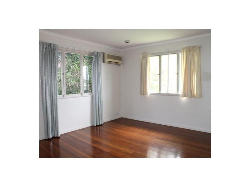 26 Kuring-gai Avenue, Tarragindi QLD 4121