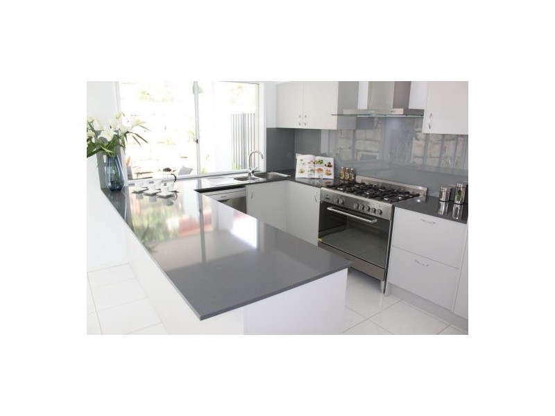 18 Kidwelly Street, Carindale QLD 4152