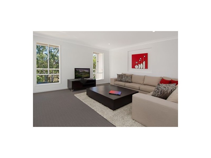 18 Kidwelly Street, Carindale QLD 4152