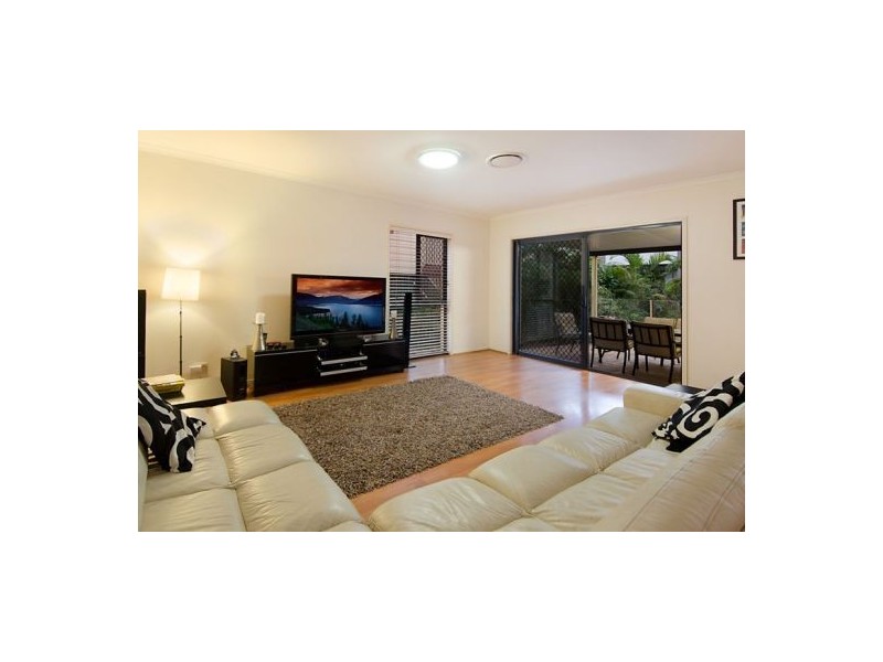 68 Brentnall Street, Norman Park QLD 4170