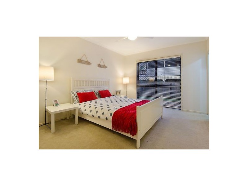 68 Brentnall Street, Norman Park QLD 4170