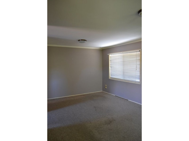 2/18 Roseglen Street, Greenslopes QLD 4120