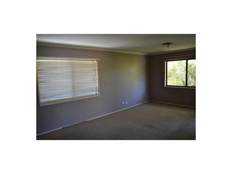 2/18 Roseglen Street, Greenslopes QLD 4120