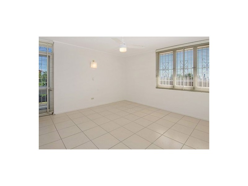 3 / 232 Cavendish Rd, Coorparoo QLD 4151