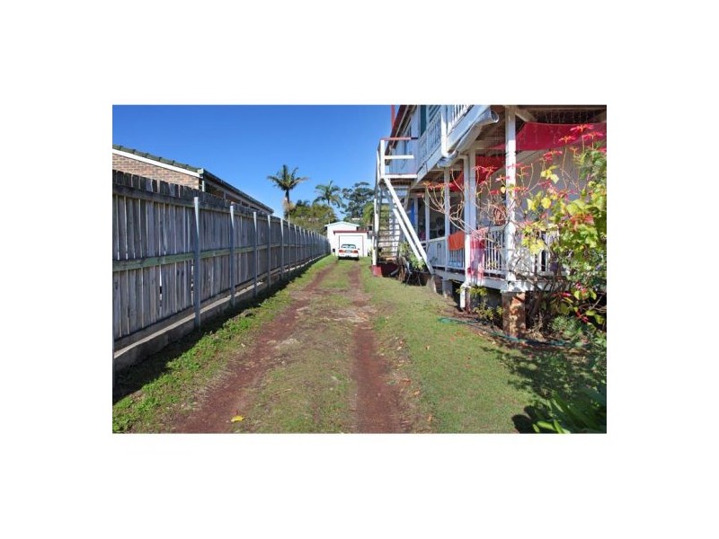 104 Chestnut Street, Wynnum QLD 4178