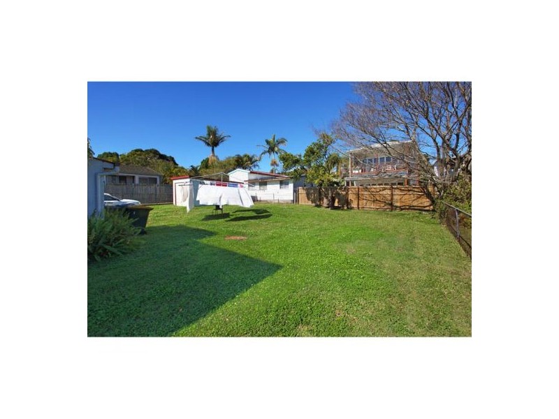 104 Chestnut Street, Wynnum QLD 4178