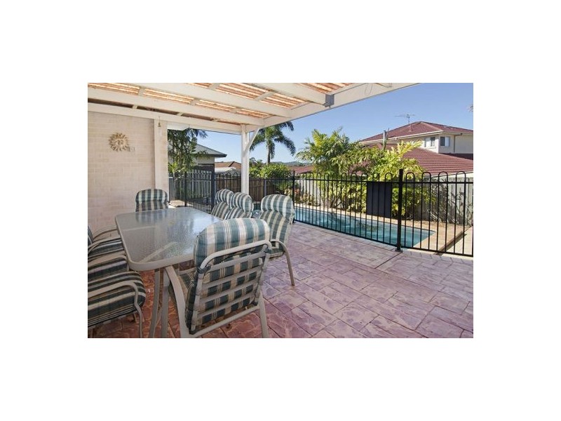 30 Hummingbird Crescent, Wishart QLD 4122