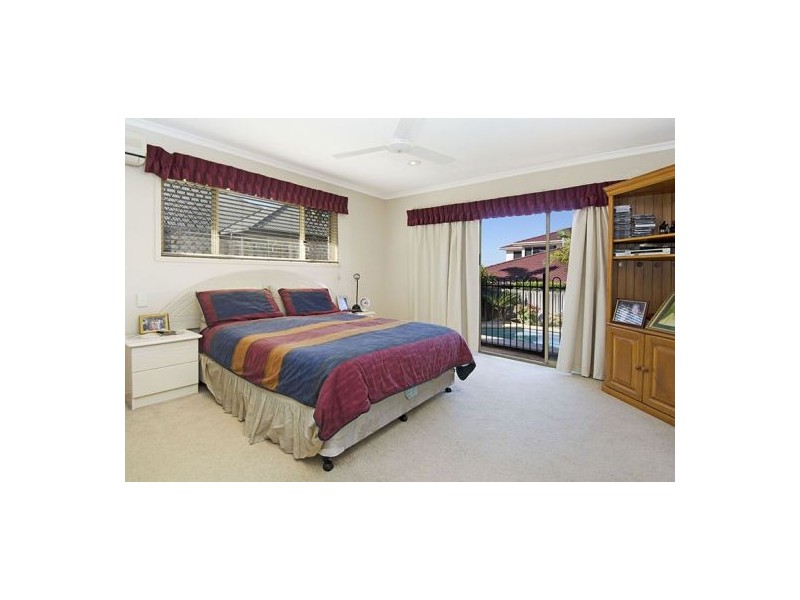 30 Hummingbird Crescent, Wishart QLD 4122