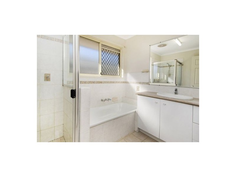 30 Hummingbird Crescent, Wishart QLD 4122