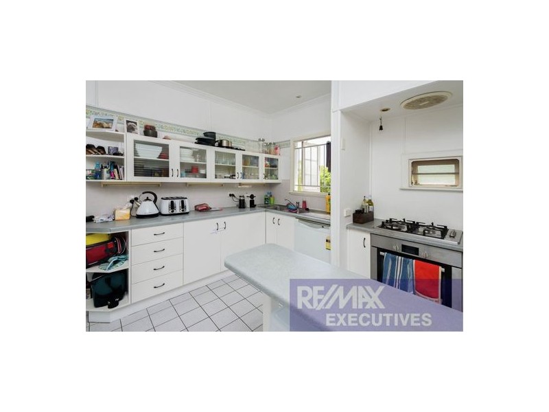 35 Barradine Street, Greenslopes QLD 4120