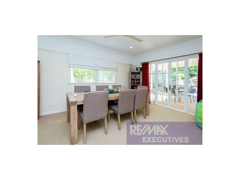 35 Barradine Street, Greenslopes QLD 4120