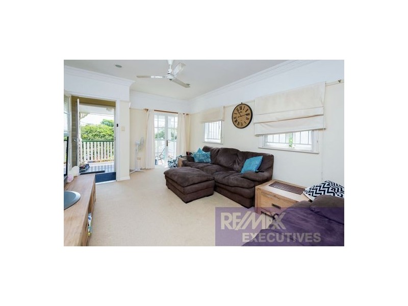 35 Barradine Street, Greenslopes QLD 4120