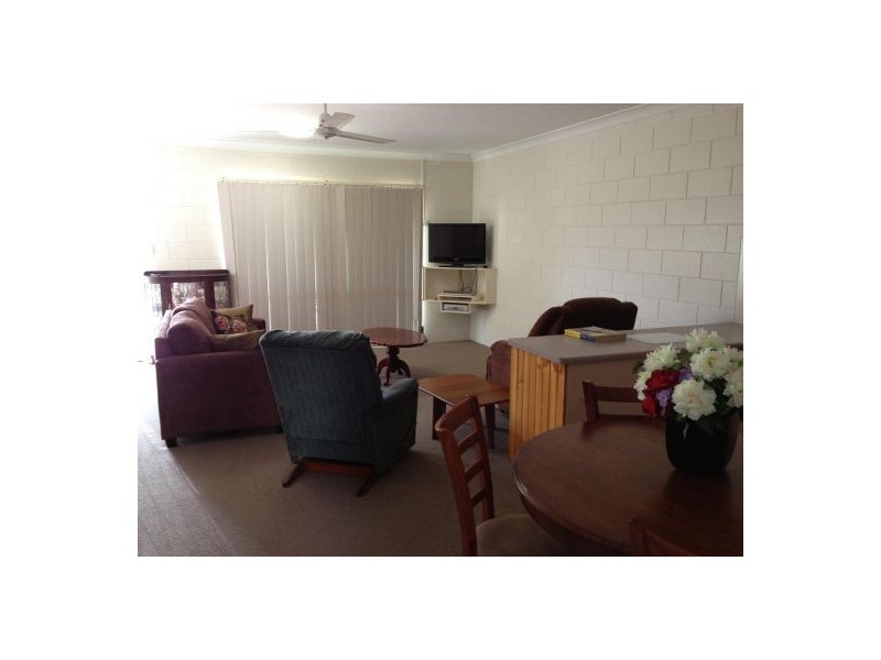 2/75 Burke Street, Ayr QLD 4807
