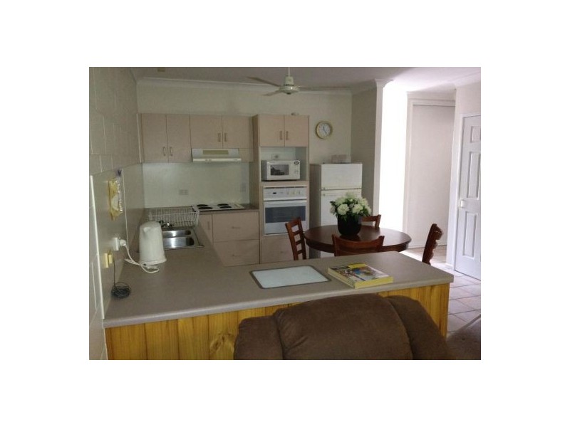 2/75 Burke Street, Ayr QLD 4807