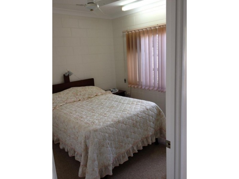 2/75 Burke Street, Ayr QLD 4807