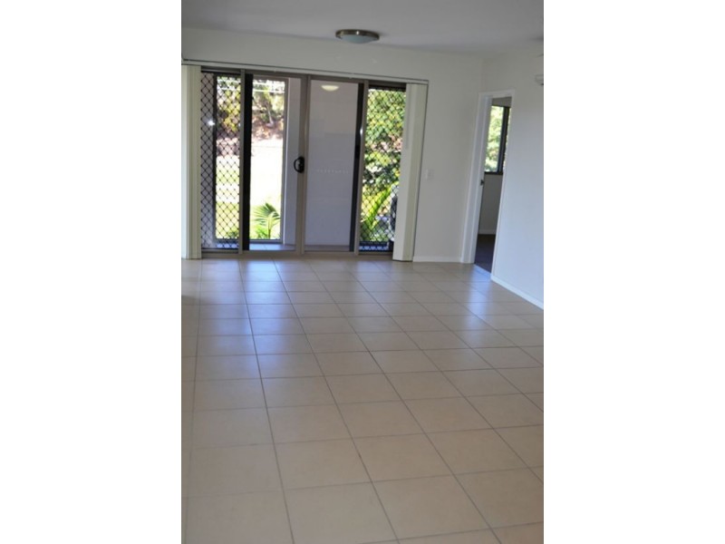 24/11 Riding Road, Hawthorne QLD 4171
