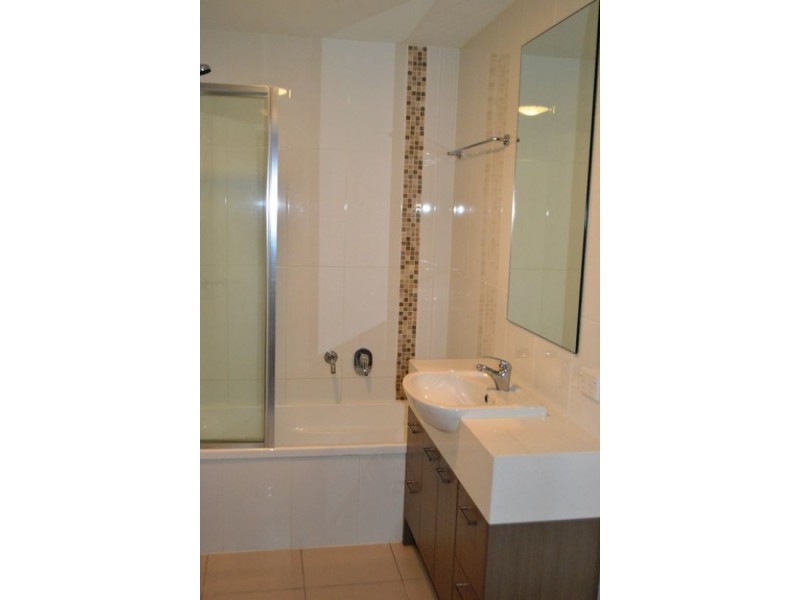 24/11 Riding Road, Hawthorne QLD 4171