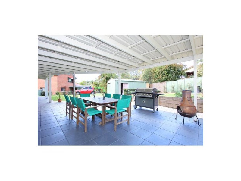 2 Dunvegan Place, Carindale QLD 4152