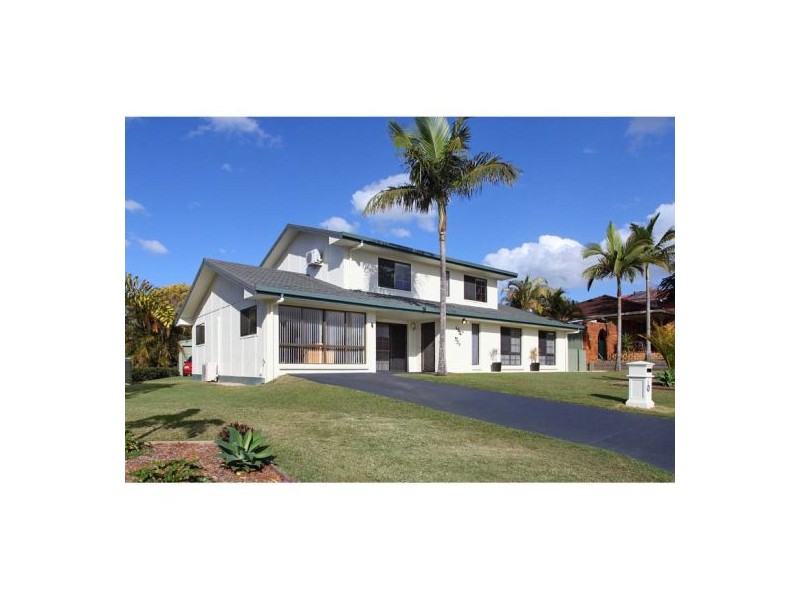 2 Dunvegan Place, Carindale QLD 4152