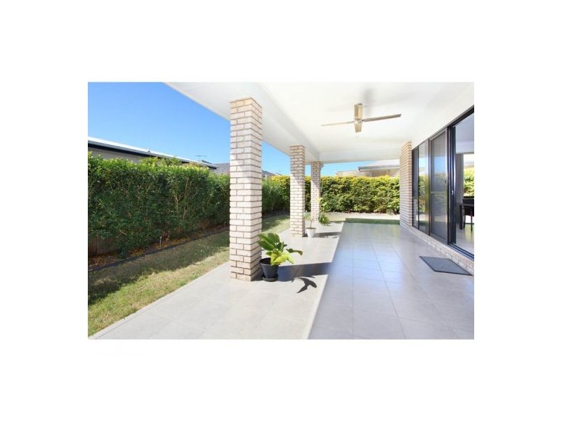 11 Parkway Crescent, Murrumba Downs QLD 4503