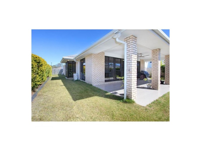 11 Parkway Crescent, Murrumba Downs QLD 4503