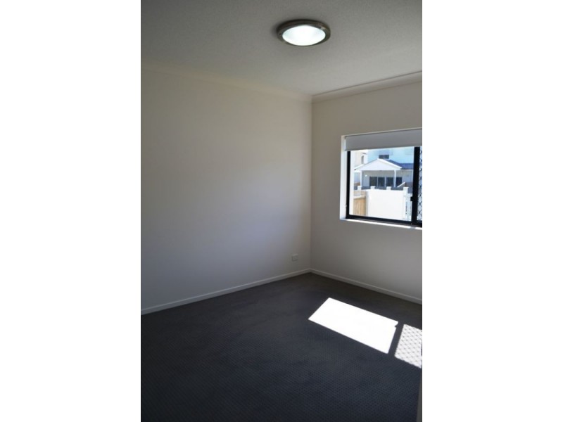 101/83 Lawson Street, Morningside QLD 4170