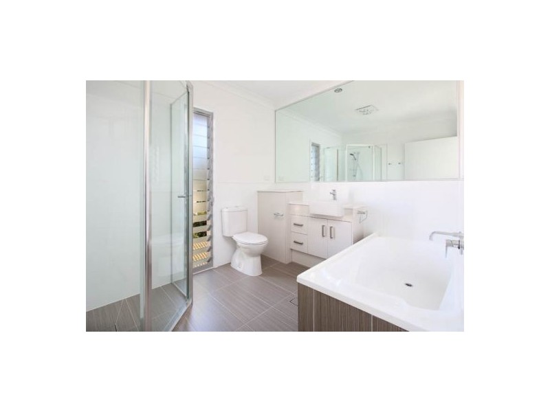 3-4/25 Cambridge Street, Carina Heights QLD 4152